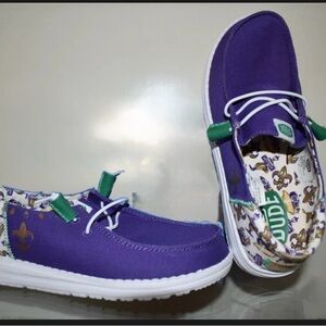 HeyDude Wendy Funk Louisiana Shoes 43964-5BZ Purple/Green/ Gold Mardi Gras Sz 8